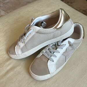 Shoshana Vintage Worn once Sneaker